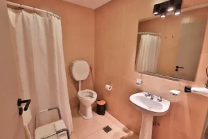 Hotel Tierra Guacha espejo del baño