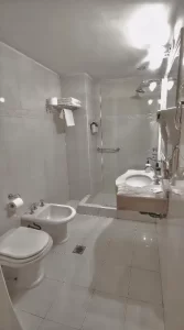 Aparthotel Cóndor Suites baño completo