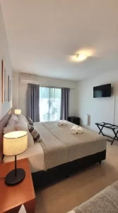Aparthotel Soltigua cama doble con toallas