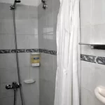 Hotel Abril ducha