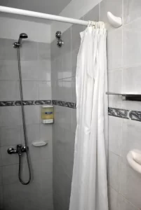 Hotel Abril ducha
