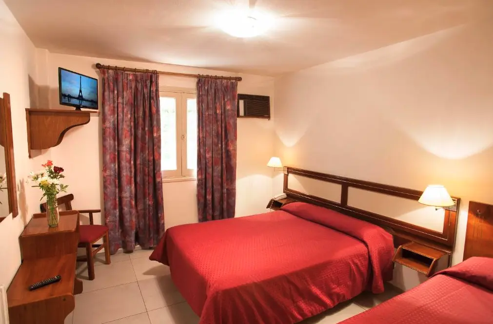 Hotel Carollo cama doble y cama individual