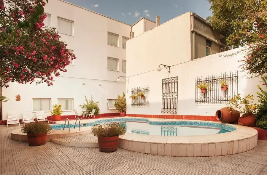 Hotel Carollo pileta