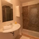 Hotel Hathor espejo del baño