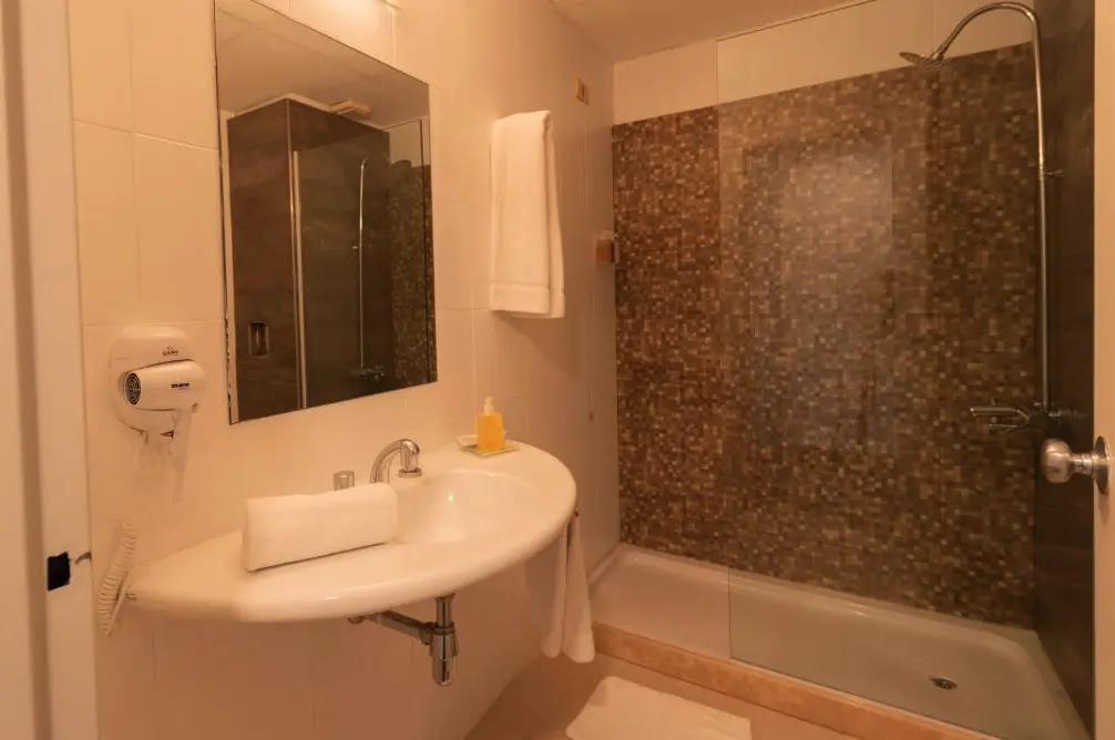 Hotel Hathor espejo del baño