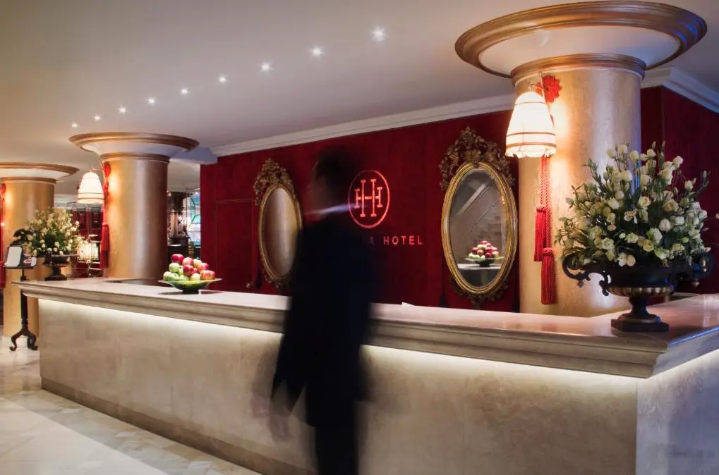 Hotel Huentala recepción