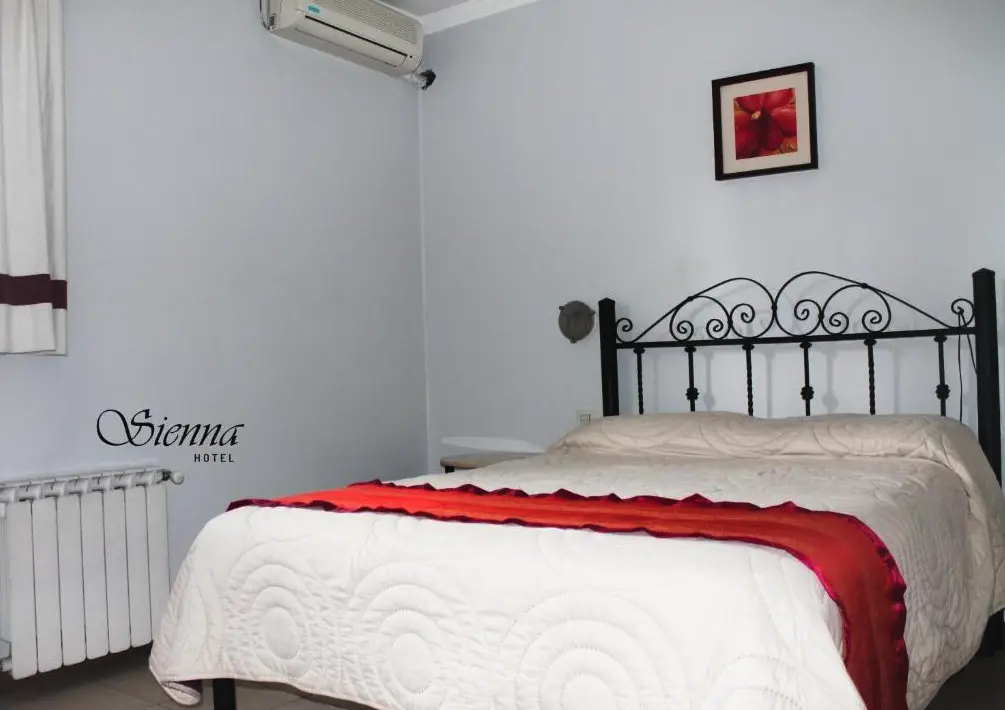 Hotel Sienna cama doble