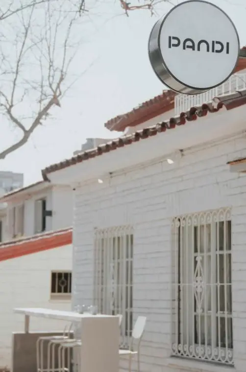 Casa Pandi por fuera