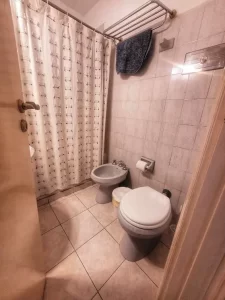 Departamento Colón y Olavarría inodoro