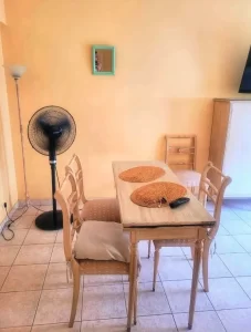 Departamento Colón y Olavarría mesa de comedor