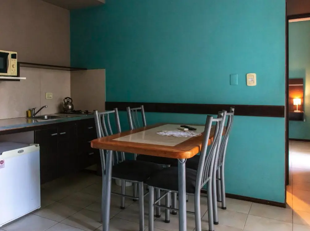 Departamentos Paradise mesa de comedor