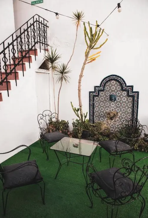 Hostel Pituco mesa afuera