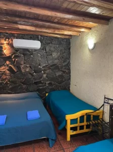 Hostel Ruca Potu cama doble y cama individual